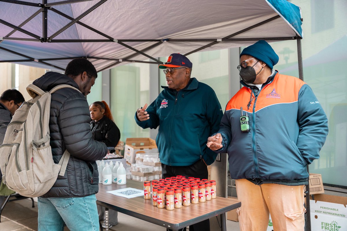 Msu_food's tweet photo. Thank you to everyone who joined us at our shop day yesterday and embraced the chance to collect their free groceries! Nothing warms our hearts more than being able to give back to our amazing community. Your presence made the day truly special. https://t.co/ErqLRyAItk