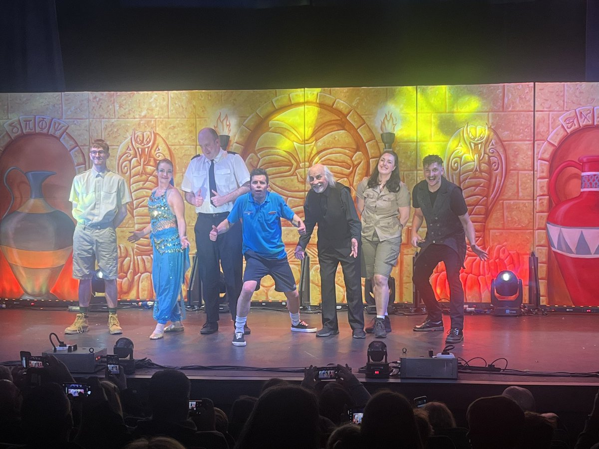 Steven D (@stevenssandbox) on Twitter photo Amazing performance from all the cast today! <a href="/DannyAdams007/">Danny Adams</a>
Fantastically funny! ❤️
Give these guys a watch!! Amazing performance from all the cast today! <a href="/DannyAdams007/">Danny Adams</a>
Fantastically funny! ❤️
Give these guys a watch!!