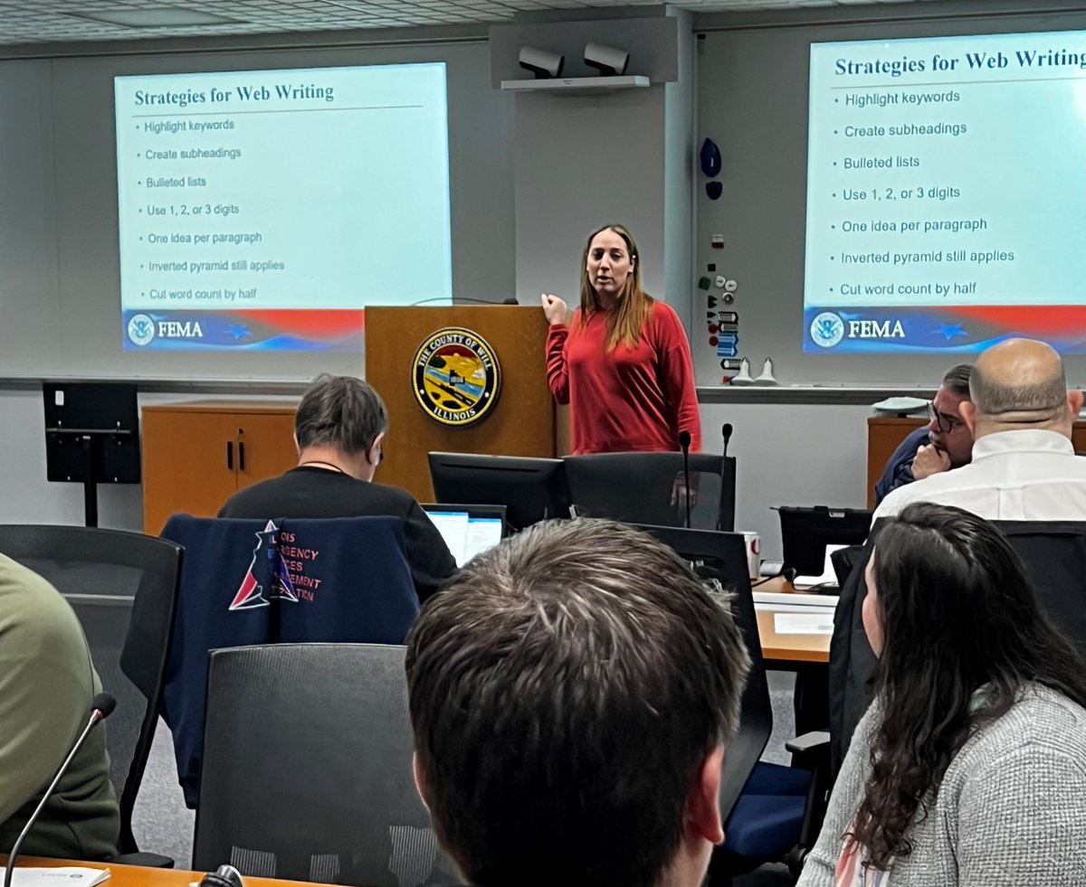ReadyIllinois's tweet image. This week, IEMA-OHS delivered another #PIO course at @WillCountyEMA #EOC w/ participants from across the state. Proud to enhance the #AllHazards training and strengthen the partnerships with our most trusted #EmergencyManagement partners.