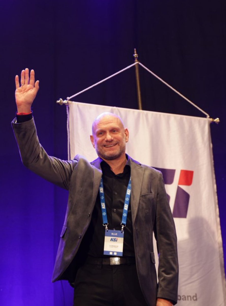 Við óskum Þorvaldi Örlygssyni til hamingju með sigurinn í kjöri til formanns KSÍ sem og nýju stjórnarfólki. Við hlökkum til samstarfsins.