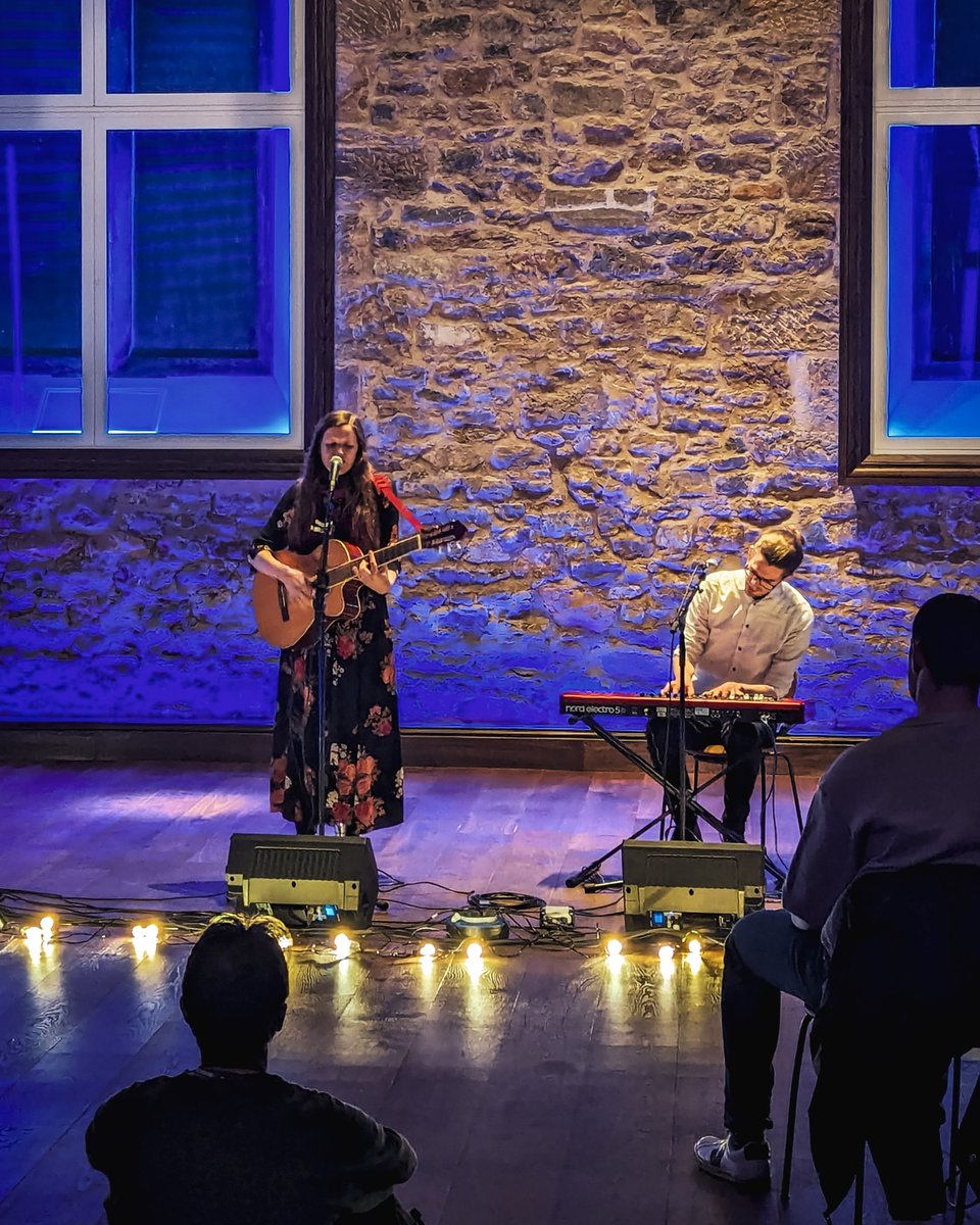 Photos of our @sofarsounds #Edinburgh gig! Stunning venue (Greyfriars Hall), great line-up, and an amazing Sofar team (who also took these photos!) ✨ Next gig: Fri 15 March at @Tolbooth #Stirling 🎉