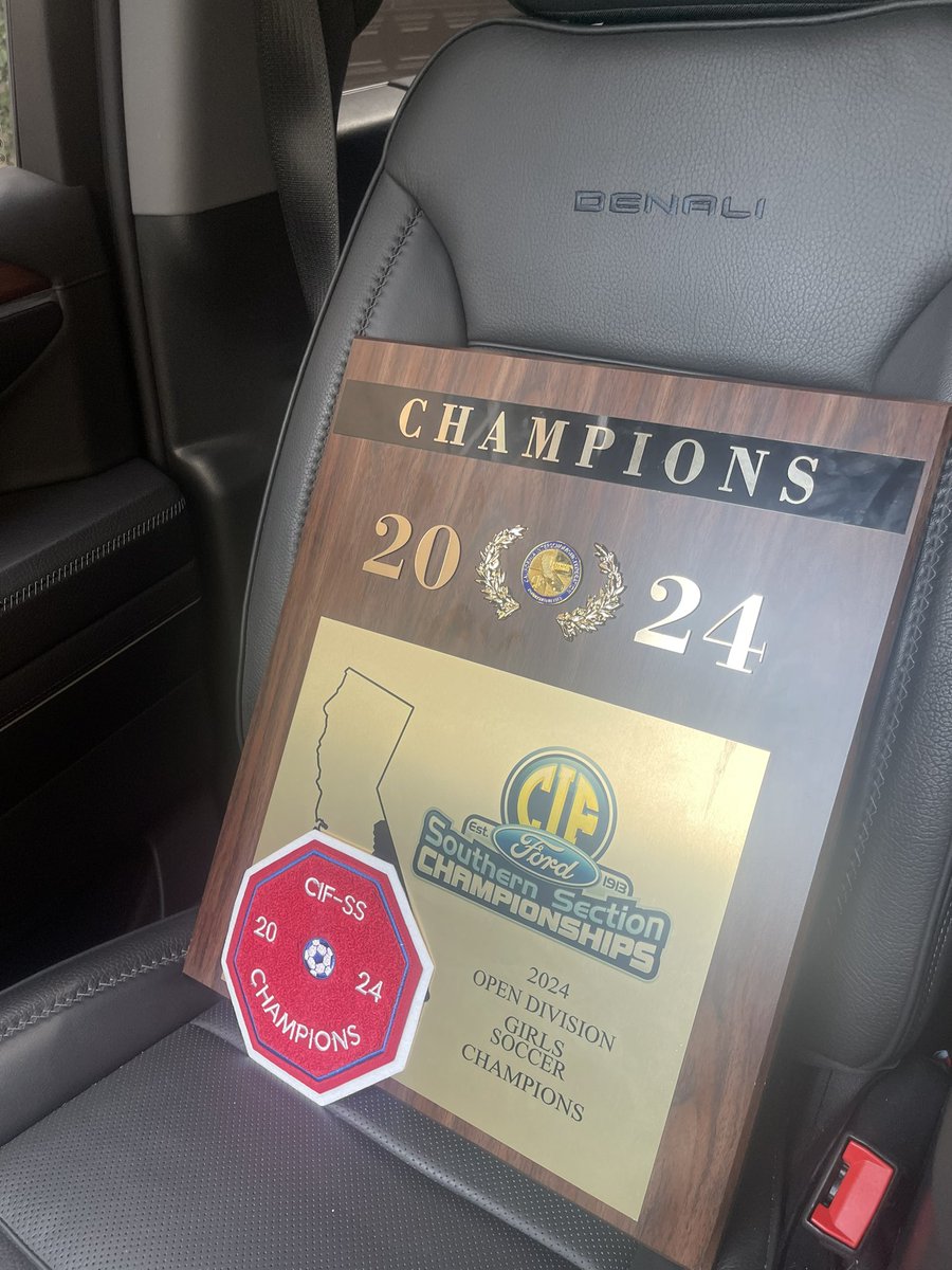 santiagoGsoccer's tweet photo. Just me and my new “friend” out for a drive! https://t.co/pQgmXmOAbV