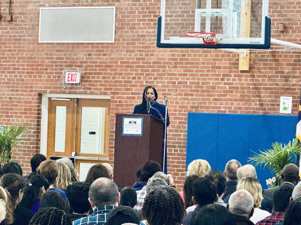 Michael Parker West (@mikeaustinwest) on Twitter photo Every time I get to hear Michelle Lanier speak, I get chills. #Washington100 <a href="/GTWizards1/">Washington GT Magnet</a> Every time I get to hear Michelle Lanier speak, I get chills. #Washington100 <a href="/GTWizards1/">Washington GT Magnet</a>