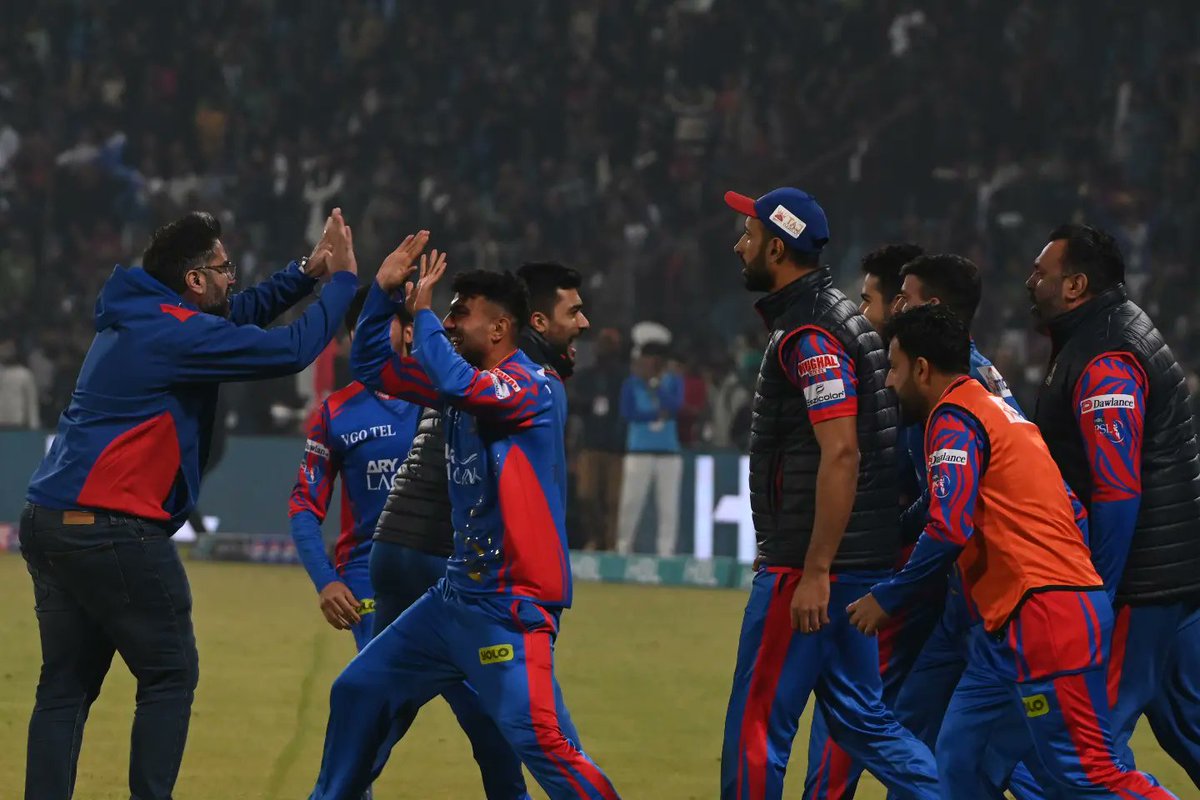 SaeedAh_Latif's tweet photo. Karachi kings lga k wings sb ko leke urr jayengy 😎🤞

It's okayyy Lahore Qalanders, 
Not bad.😂 
Congratulations my team Karachi Kings 👏🏻🙌🏻🔥
#PSL2024 #KKvsLQ | #YehHaiKarachi https://t.co/IEv99UdYvG