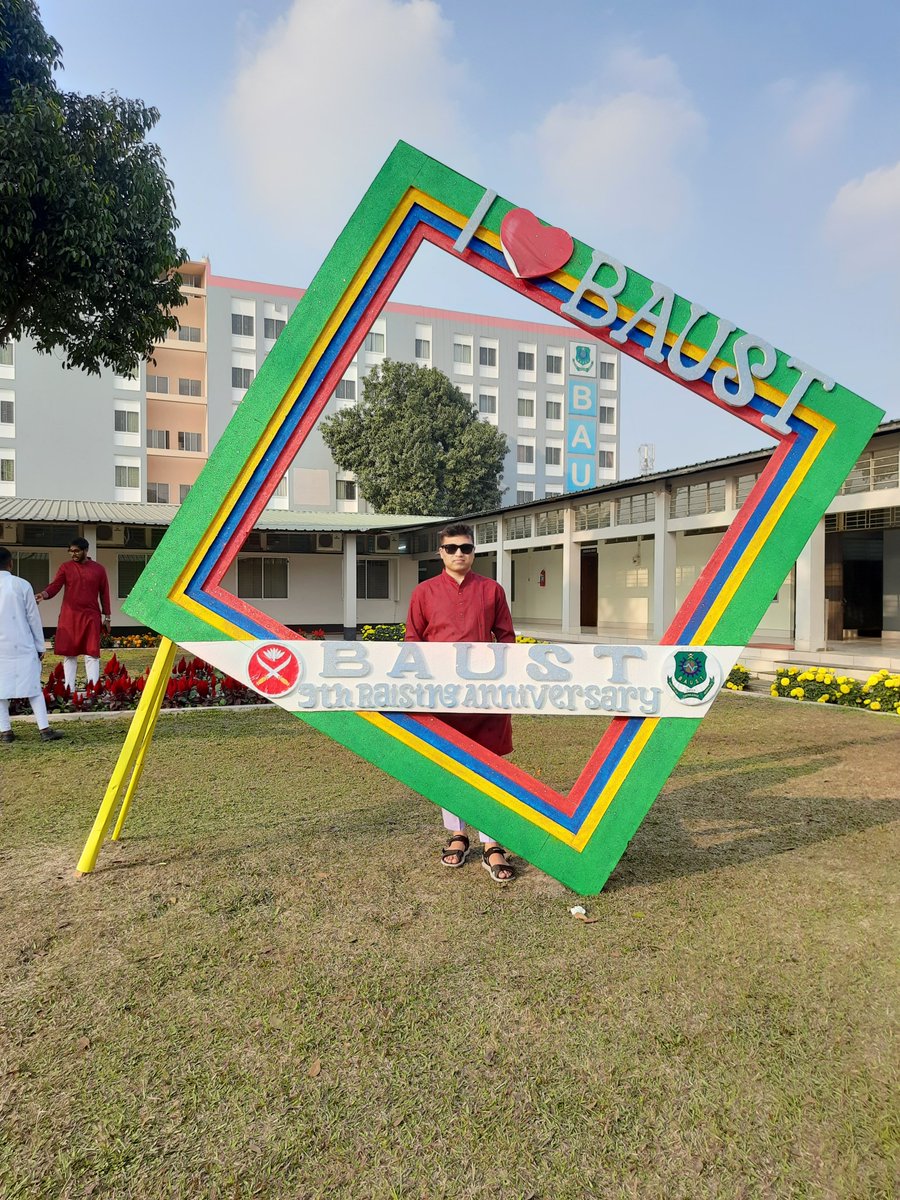 hnihad75's tweet photo. 9th raising day of my campus 💕
#baust #cse #army https://t.co/KypzQ1x7LP