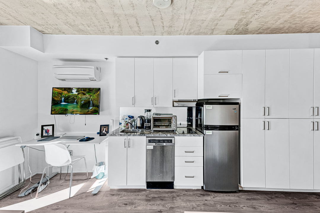 LinoArciTeam's tweet image. ☎️ 𝟰𝟭𝟲-𝟱𝟳𝟭-𝟮𝟳𝟮𝟰 (𝗔𝗥𝗖𝗜)
🌐 𝘄𝘄𝘄.𝗟𝗶𝗻𝗼𝗔𝗿𝗰𝗶𝗧𝗲𝗮𝗺.𝗰𝗼𝗺
🏡 𝗬𝗼𝘂𝗿 𝗛𝗼𝗺𝗲 𝗦𝗼𝗹𝗱 𝗚𝗨𝗔𝗥𝗔𝗡𝗧𝗘𝗘𝗗 𝗢𝗿 𝗪𝗲 𝗕𝘂𝘆 𝗶𝘁!*

✔ #TrustedAgent of @smcgillivray 
✔ #TrustedProduct of @smcgillivray 
✔ #TrustedService of @smcgillivray