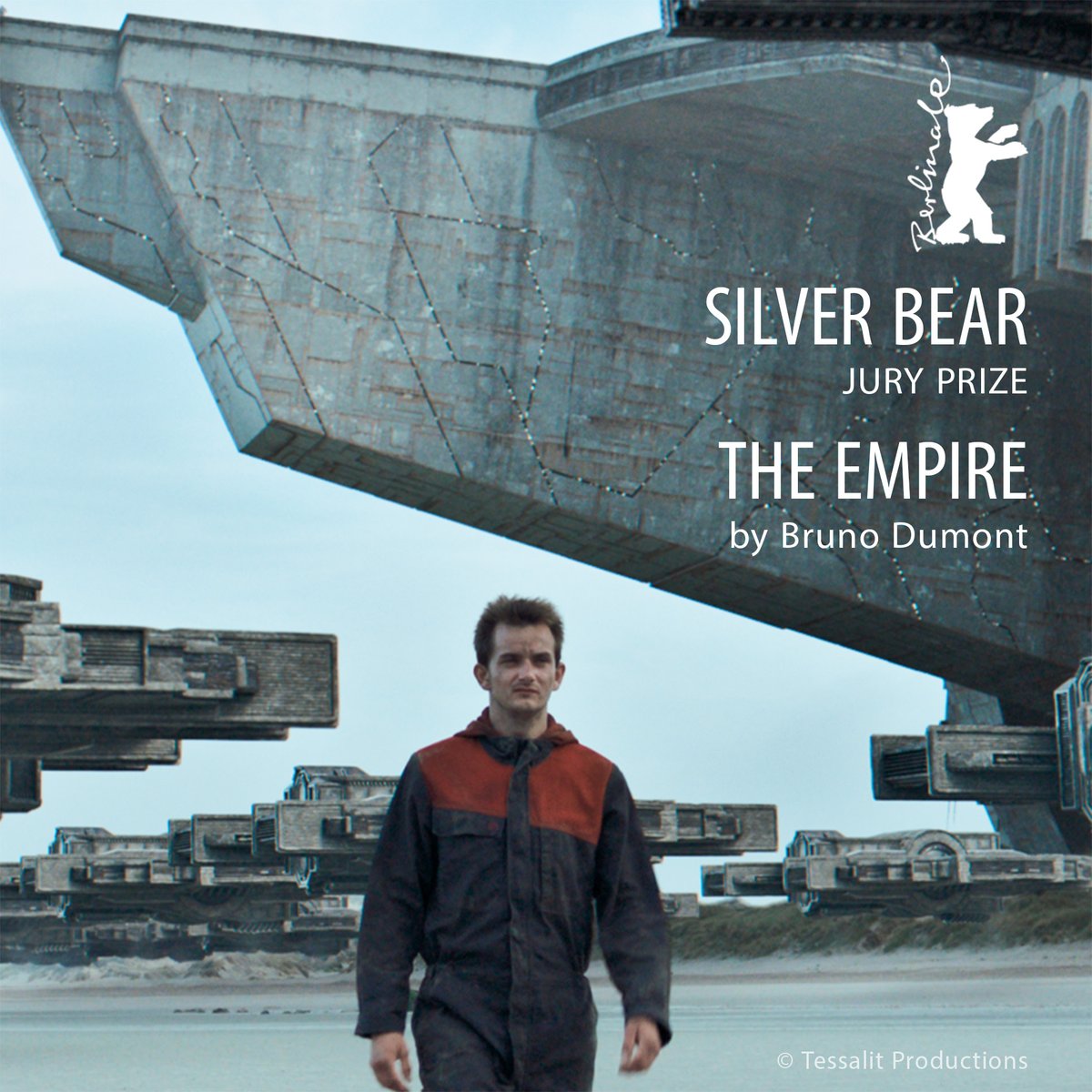 The Silver Bear Jury Prize goes to “The Empire” (L’ Empire) by Bruno Dumont. Congratulations! Discover all info on the winners, awards, and juries here: bit.ly/BerlinaleAward…