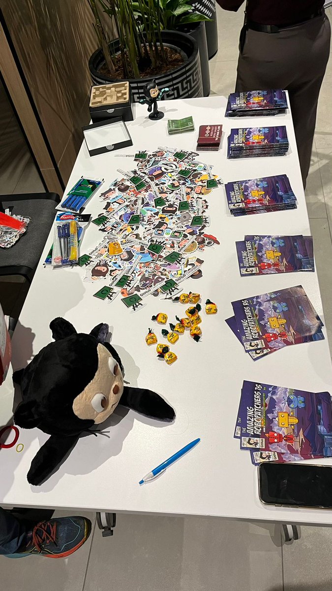 riyarai1511's tweet image. 🙏 Thank you, React Delhi, for a day filled with knowledge, fun, and connections. Can't wait for the next meetup! 🚀🔥 #ReactCommunity #LearningTogether