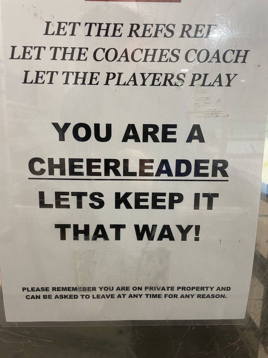 I love seeing signs like this at youth sporting events. ⁦<a href="/ILTWYP/">Asia Mape</a>⁩ ⁦<a href="/PositiveCoachUS/">Positive Coaching Alliance</a>⁩ ⁦<a href="/ReformedSptProj/">Reformed Sports Project</a>⁩ ⁦<a href="/AspenInstSports/">Aspen Institute Sports & Society</a>⁩