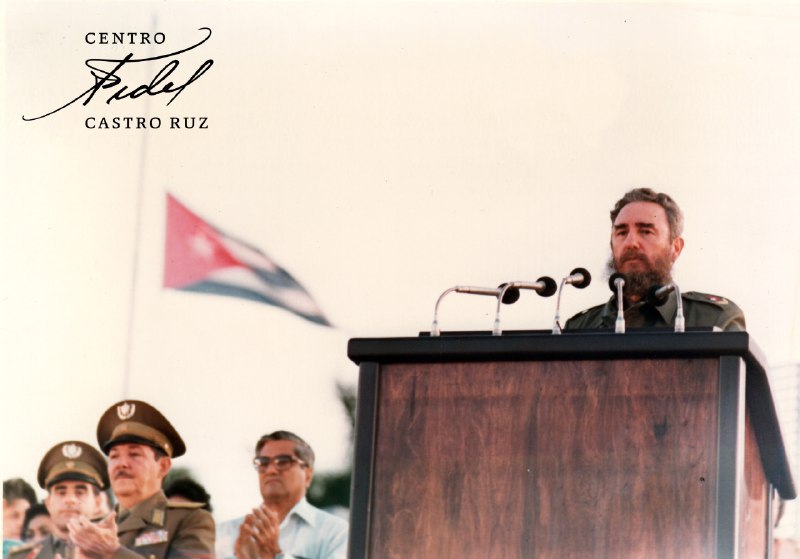 #Fidel:"Para que una fecha adquiera carácter histórico es necesario que la idea que esa fecha representa se haga realidad. El 10/10, el #24deFebrero y otras fechas que marcan momentos culminantes de la vida de nuestra nación se hacen realidad con el triunfo de la #Revolución".