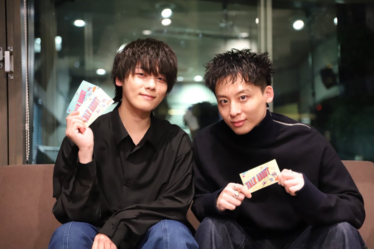 radio_talkabout's tweet photo. 🎁プレゼントのお知らせ🎁
今夜のゲスト✨
#宮川大聖 さんの
サイン入り番組ステッカーを3名にプレゼント🦊💫

欲しい！という方は
フォロー&amp;リポストを🥳🏁
※この公式アカウントからのみ、当選連絡をします
#トークアバウト  #Da_iCE  TBSラジオ https://t.co/ymDuVCWEDX