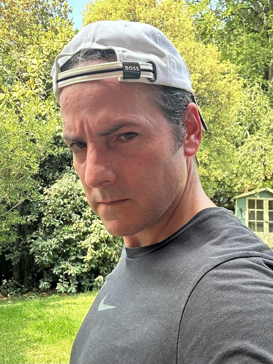 Half marathon for breakfast as part of the training for <a href="/LondonMarathon/">TCS London Marathon</a> in April. My back is not entirely happy, but I do it for CRUK because MORE Research = LESS Cancer.  <a href="/CR_UK/">Cancer Research UK</a> <a href="/SU2CUK/">Stand Up To Cancer UK</a> If you want to help us, please follow the link: 2024tcslondonmarathon.enthuse.com/pf/hugo-de-la-…