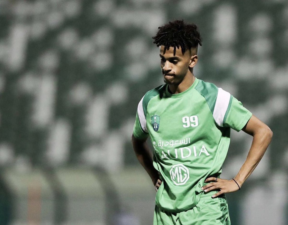 عمرو tweet media