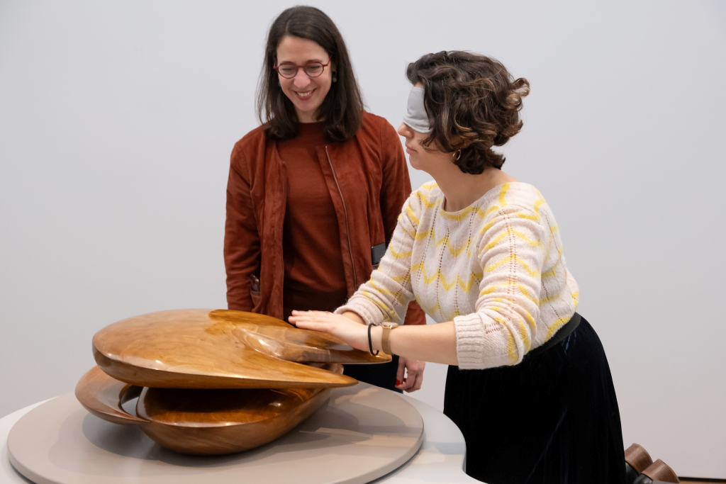 nantesfr's tweet photo. La nouvelle exposition du @MuseeArtsNantes "Prière de toucher, l’art et la matière" vous invite à découvrir des sculptures d'une autre façon !
Une expérience à vivre jusqu'au 29 septembre.
https://t.co/LoN9hslfl6
📸 Musée d'arts de Nantes https://t.co/tDwz7IvMW6
