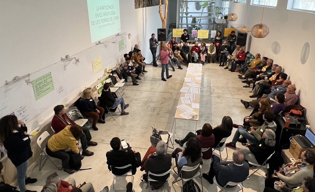 Empezamos las sesiones de tarde del Encuentro de Grupos Locales en el espacio de la cooperativa <a href="/Ecooo_/">ECOOO (Cuenta inactiva: ahora en BLUESKY)</a>.

Varios Grupos Locales de socios y socias voluntarios exponen sus experiencias de participación en favor de la energía en manos de la ciudadanía.

#SomGL2024