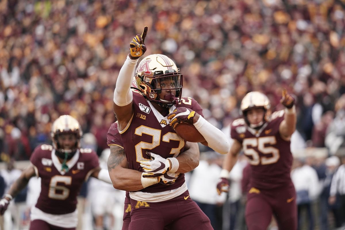 ✞ Blessed to receive an offer from University of Minnesota..❤️#AGTG @ThemNicBoys @GopherFootball @AllenTrieu @RisingStars6 @RTBRecruiting