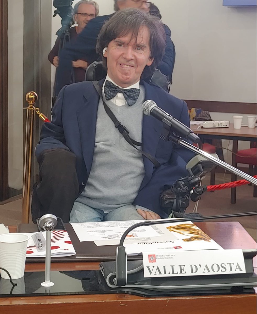 Alberto_Bertin's tweet photo. Giovedì sono stato a Firenze, nella sede del Consiglio regionale della Toscana, per l'Assemblea plenaria della Conferenza delle Assemblee legislative regionali. Andata e ritorno in treno da Milano sotto il diluvio. https://t.co/qQPQmHCHme