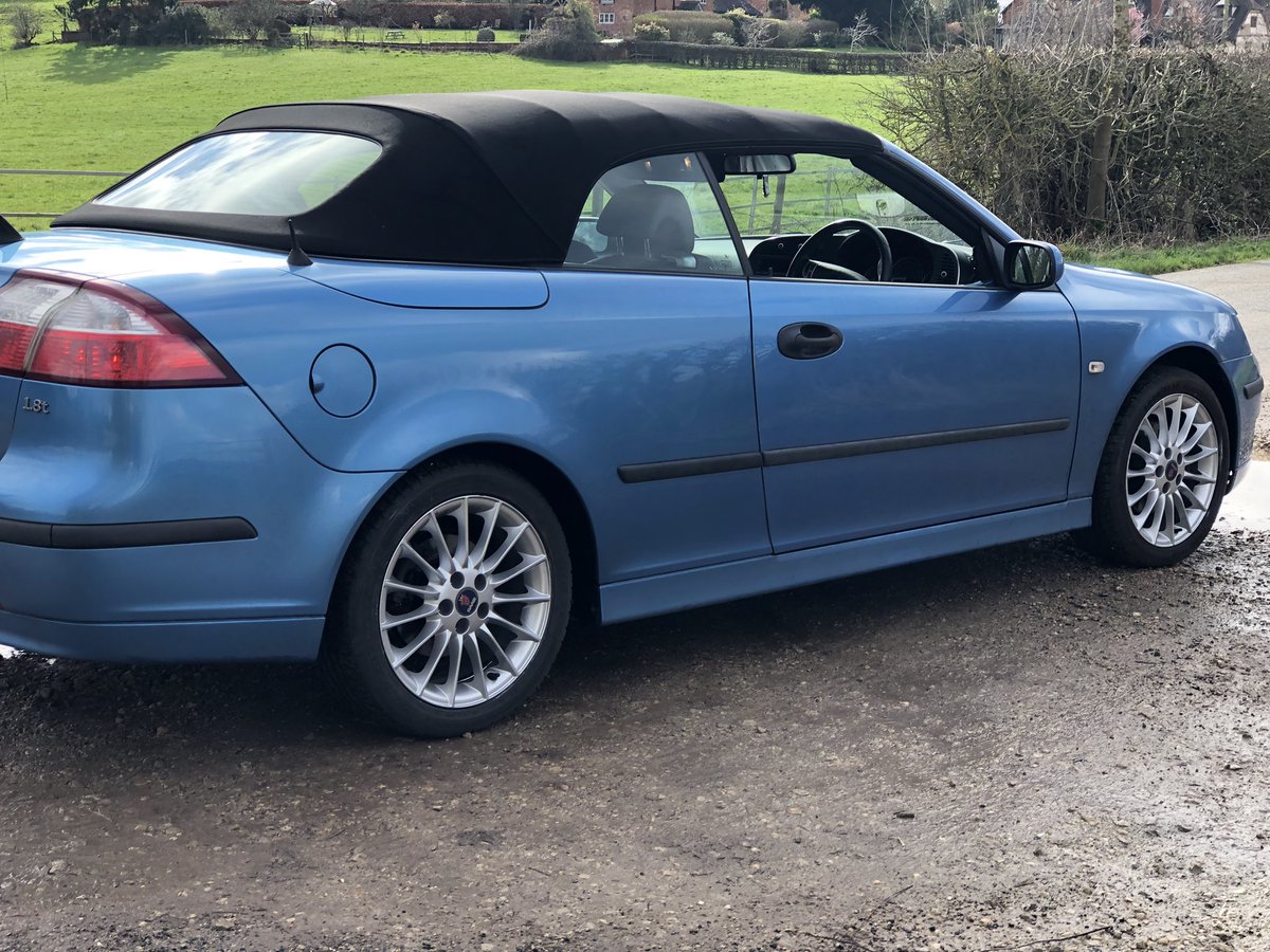 SIJC's tweet image. After a trip to ETB Stratford this morning, Suzie Saab is wearing her Christmas present 🎄 🛞🛞🛞🛞. Oof, they’re ace 🤩. #saab