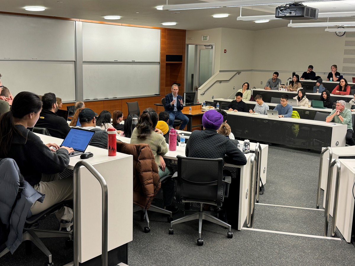 ajassy's tweet photo. Really enjoyed being in @greggottesman’s and @lazowska’s @UW Entrepreneurship class Wednesday night. I look forward to this gathering every year because I love the concept (the class brings together students from an interesting mix of computer science, design, and business backgrounds to develop a pitch, business plan, and ultimately product demo), the students have such great energy, and they ask thoughtful questions. Excited to see what these young entrepreneurs will build!