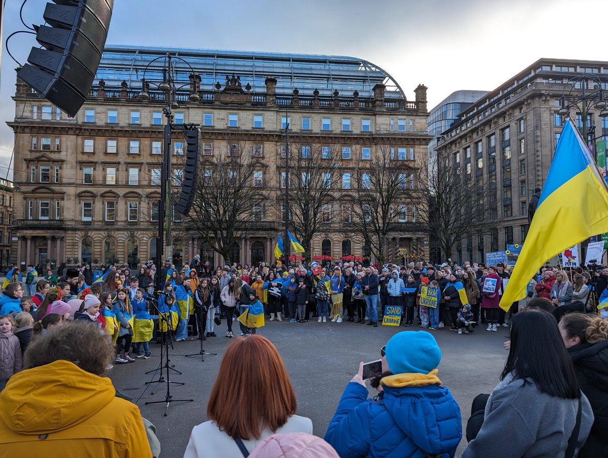 A deeply moving solidarity event in Glasgow's George Square to mark two years since the escalation of Russian aggression in Ukraine. #SlavaUkraini