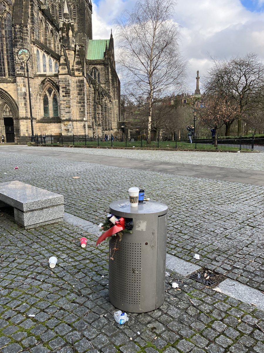 DennistounStyle's tweet photo. Glasgow Cathedral Precinct. @GlasgowCC @MyGlasgowCC this is an utter embarrassment to the City! Shameful. Place is full of tourists at our beautiful cathedral &amp;  this is what they’re seeing. 🤬🤬 aye wreck the tourist industry too. @SusaninLangside please get it sorted. #glasgow https://t.co/bj34QjZBpr