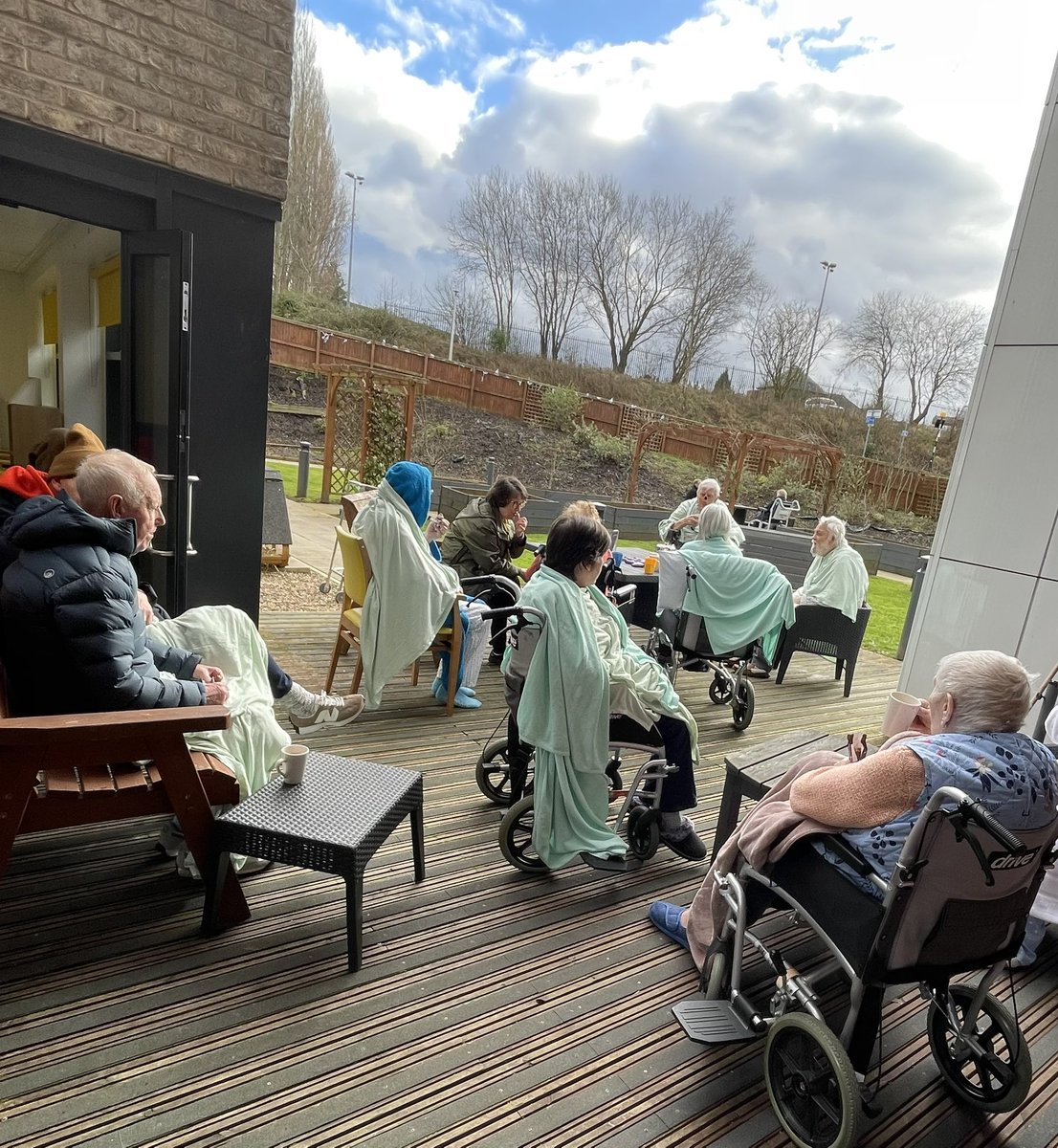 A lovely afternoon for our patients sometimes fresh air and a chat with fellow patients is the best kind of therapy 😊#holistic-therapy#cocoa#rehabilitation#is that sun ☀️ #Spring2024 .consent gained for picture#