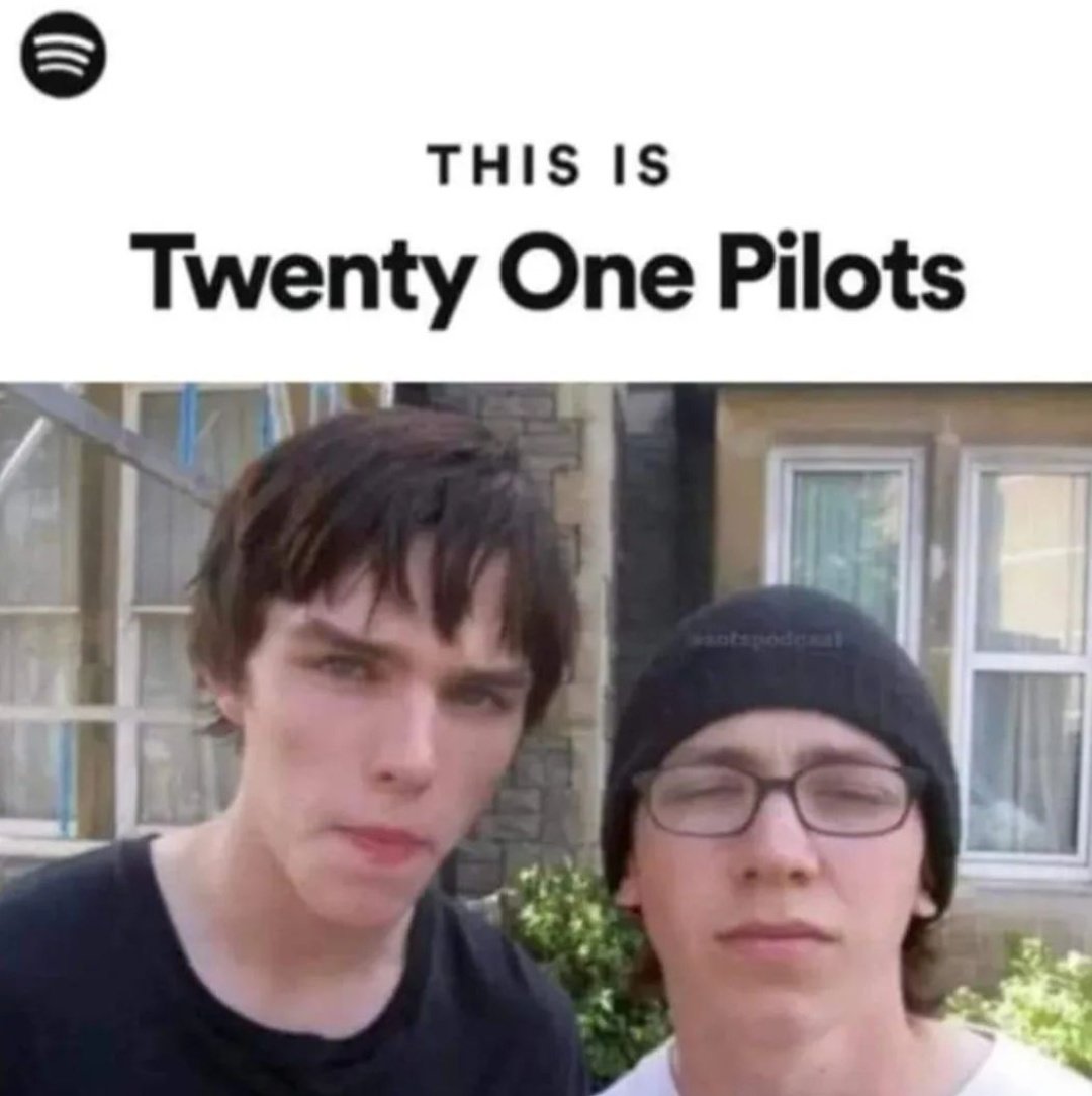 TwentyOnePaula's tweet photo. kjjjjj https://t.co/v1hvvEafHn