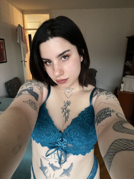 Getting ready for my stream on loyal fans and manyvids in 20 minutes 😁 https://t.co/yz1ZkKXi2o<a href="/tag/fitnessmotivation"class="tags"><span>#fitnessmotivation</span></a><a href="/tag/fitnessgirls"class="tags"><span>#fitnessgirls</span></a><a href="/tag/fitgirl"class="tags"><span>#fitgirl</span></a><a href="/tag/tattoo"class="tags"><span>#tattoo</span></a>