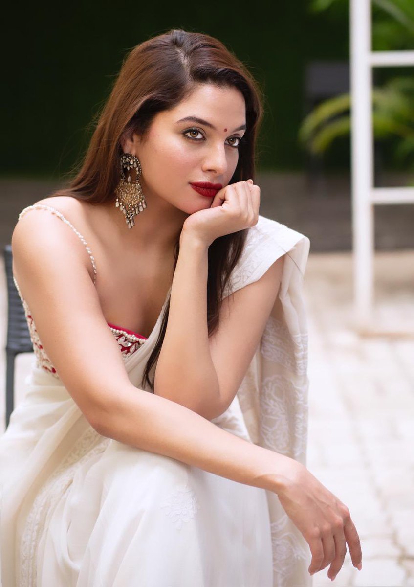 Mediakarann (@mediakarann) on Twitter photo Actress #TanyaHope looks angelic in the white saree 🤍
Check out the snaps!!
<a href="/TanyaHope_offl/">Tanya Hope</a> <a href="/spp_media/">SPP Media Communication</a> <a href="/PRO_Priya/">India country Deputy prime minister-priya</a> Actress #TanyaHope looks angelic in the white saree 🤍
Check out the snaps!!
<a href="/TanyaHope_offl/">Tanya Hope</a> <a href="/spp_media/">SPP Media Communication</a> <a href="/PRO_Priya/">India country Deputy prime minister-priya</a>