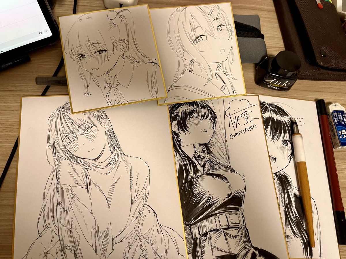 今日のコミティアに持っていく色紙を描いてます。 