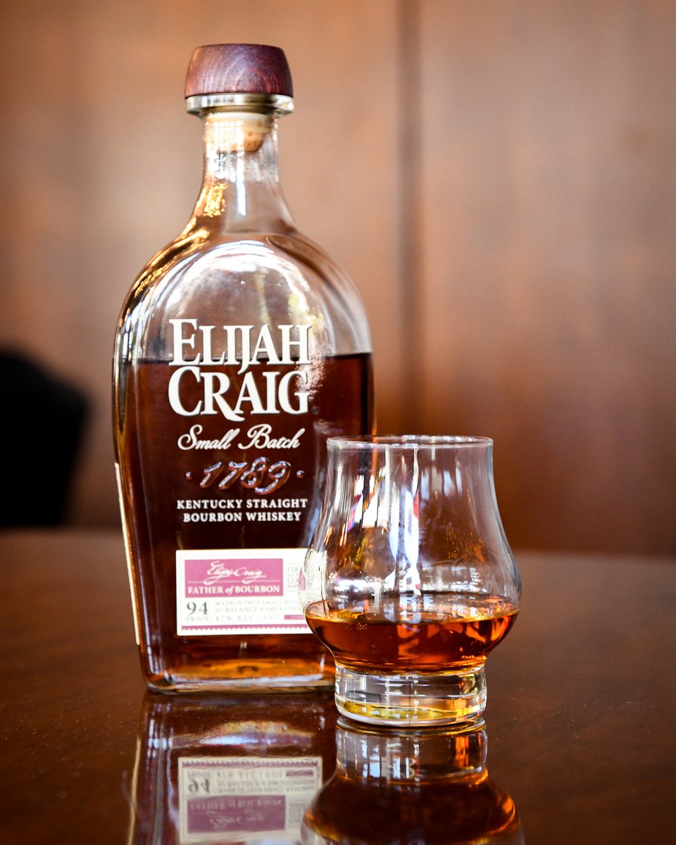 Seems like a good day to stop by for a drink with us!
We like to show off our large patio, and brag about our wall of 50 taps full of delicious craft beer from local and regional breweries, but we still have some nice sipping liquor for you too!

#MoBKnox #Knoxville #OldCityKnox