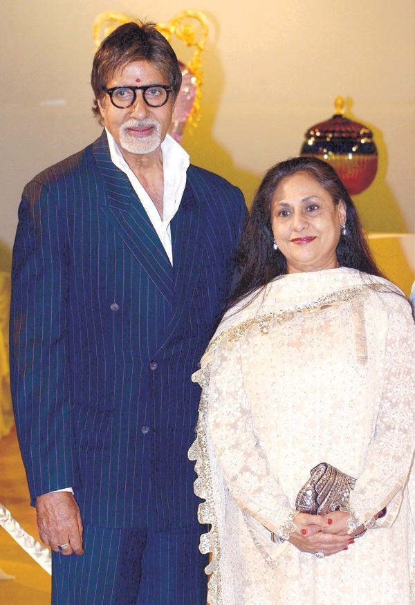 🌎 World Biggest Megastar Amitabh Bachchan Ji & Jaya Bachchan Ji beautiful photo 💖

@SrBachchan sir & @jayabachchanFC  

#AmitabhBachchan™ #ABEFTeam