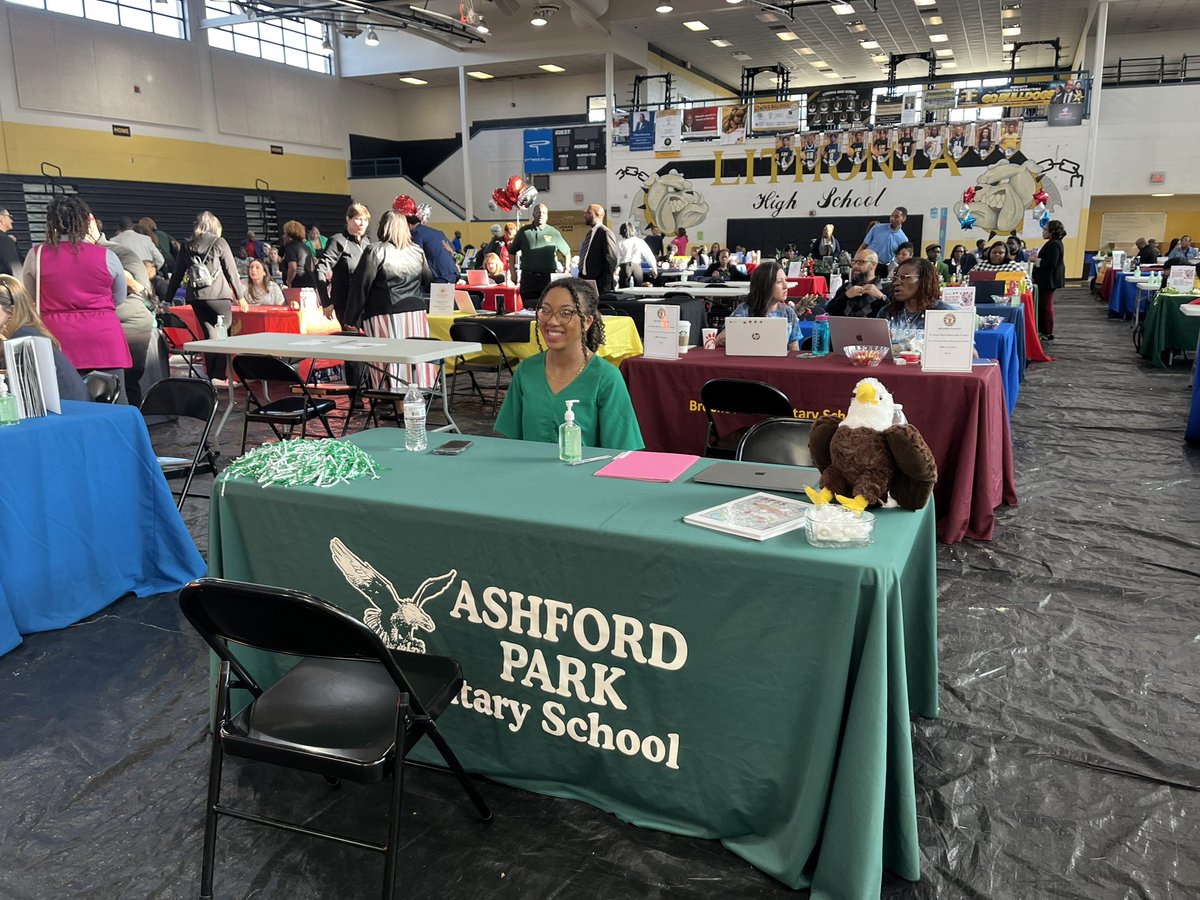 Our team is seeking the best, highly qualified teaching candidates at today’s job fair! Ashford Park is a great place to teach, learn, and grow! #WatchUsSoar #ilovedcsd @DeKalbSchools @DCSDRegion1 @COSDeKalbCounty 🦅💚🦅