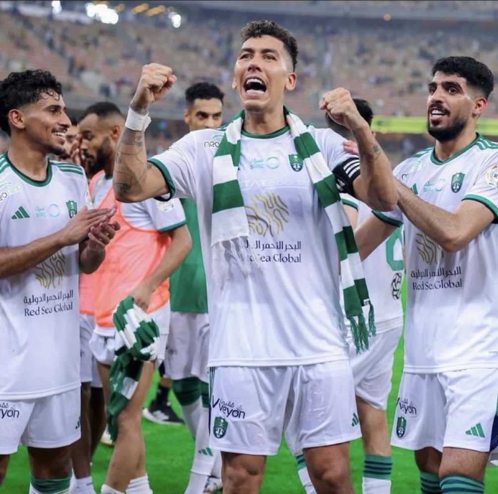 azizalshehrii's tweet photo. ألف مبروك للملكي ..
هاردلك للطائي ورئيسه المحبوب 
الأهلي ليس في أحسن حالاته .. الأظهرة وقلوب الدفاع لا يعول عليهم أبدا ..
ولا حلول إلا في تكثيف التدريب والتوجيه .
@tai1381
@ahliqat 

#الأهلي_الطائي https://t.co/9meWZYw6bq