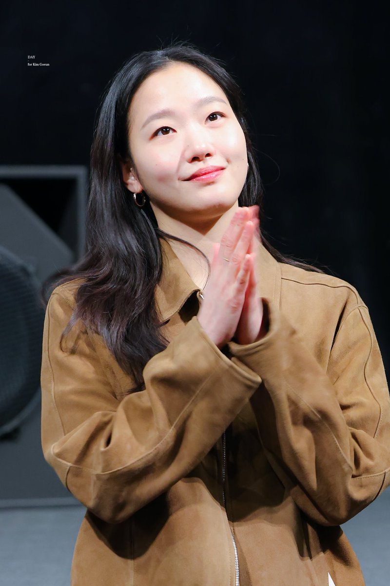 dayfor__'s tweet photo. 240224 파묘 무대인사
#김고은 #KimGoEun https://t.co/HCodE82Hfm