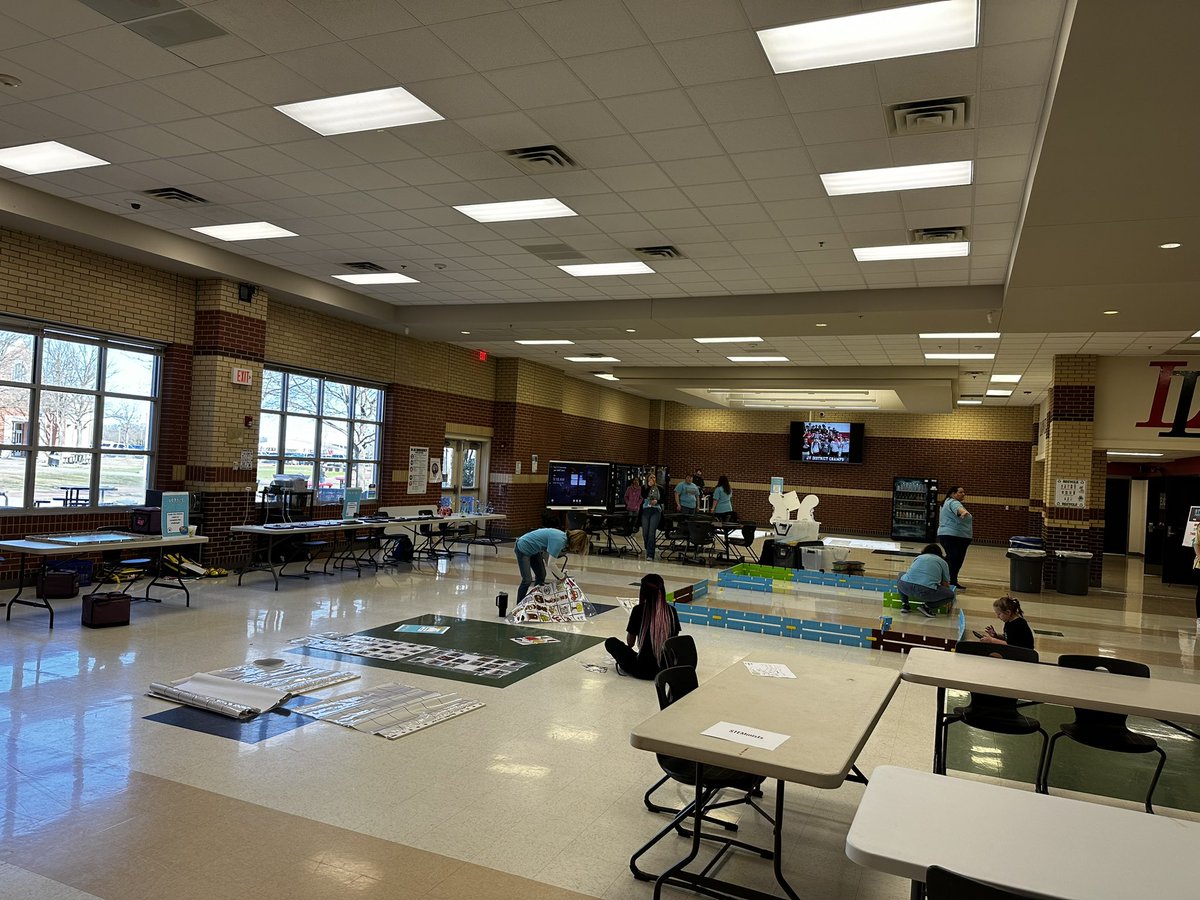 Student robots in action! #lojostemfest #beebots