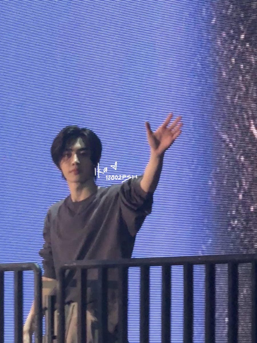 12802PSH's tweet photo. 240224 — 7/7 hehe gonna gatekeep THE video ( ◠‿◠ )

mahal kita so much park sunghoon

#EN_WORLDTOUR_FATEPLUS #FATEPLUS_IN_SEOUL_D2
#엔하이픈 #SUNGHOON #ENHYPEN_SUNGHOON https://t.co/Yv1pFfkgAn