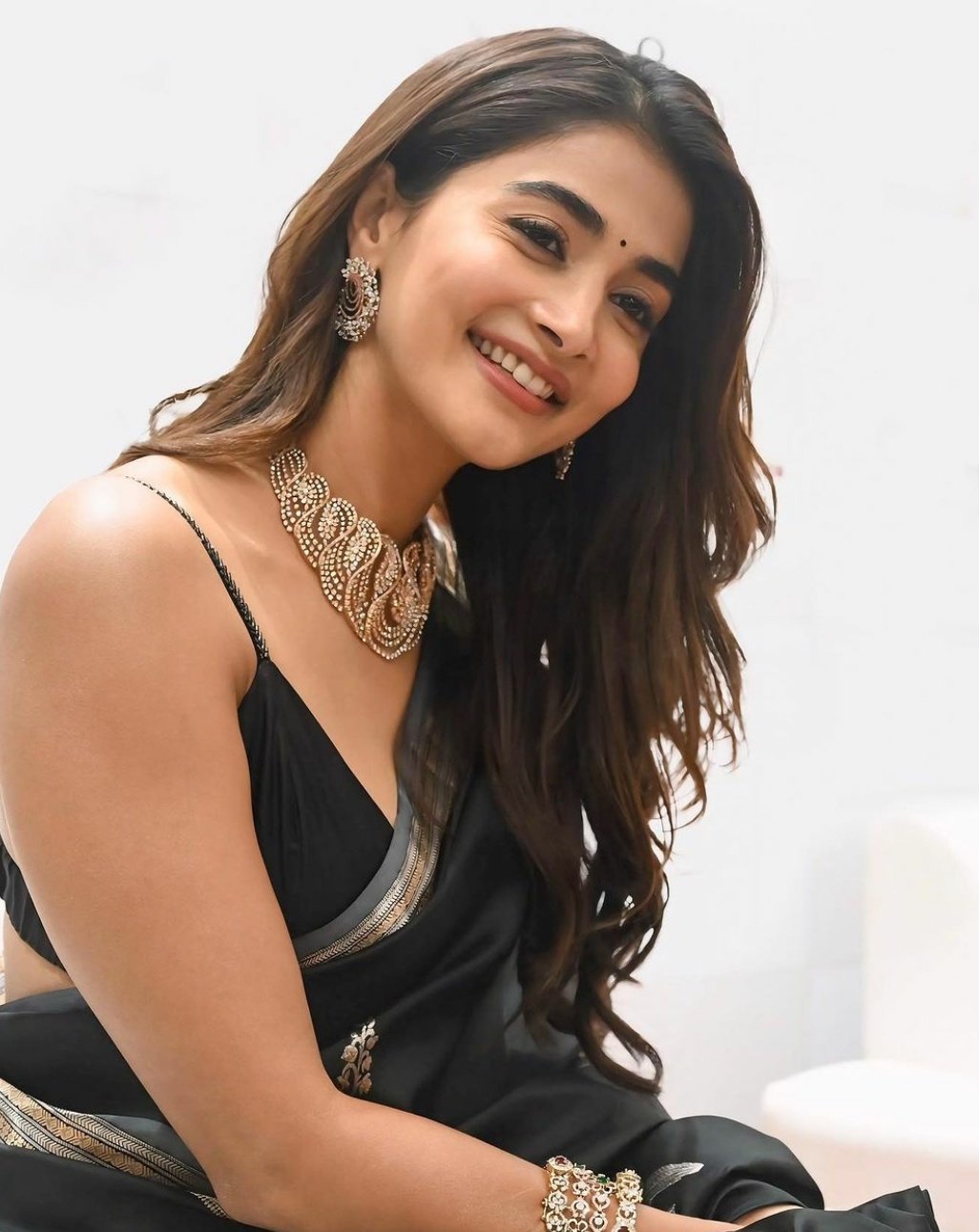 GHHXb1kWQAArItZ?format=jpg&name=large