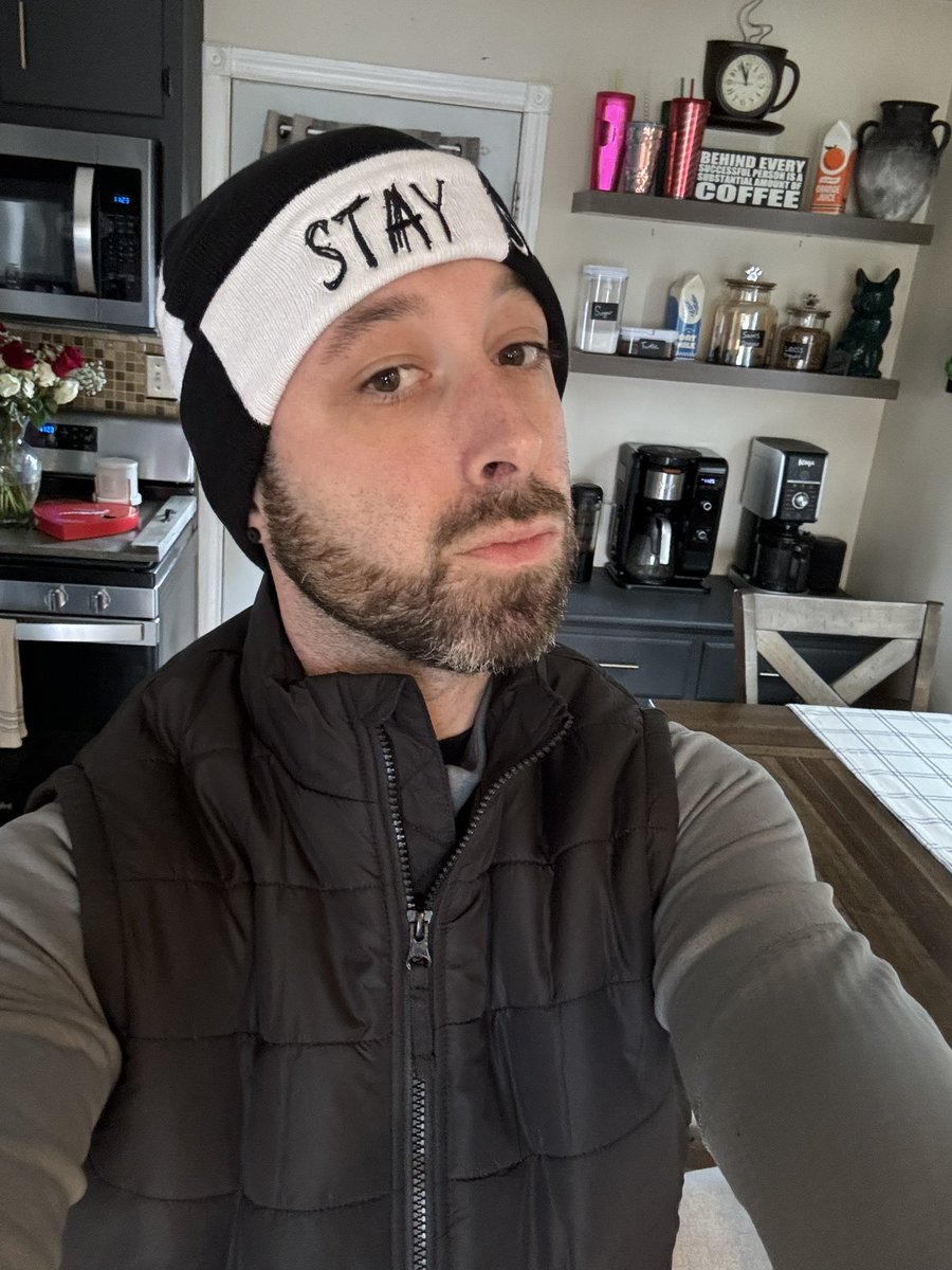 resident_eric's tweet image. Time to take this pup for a walk in the 35 degree weather 🥶 #HorrorCommunity #Coldaf