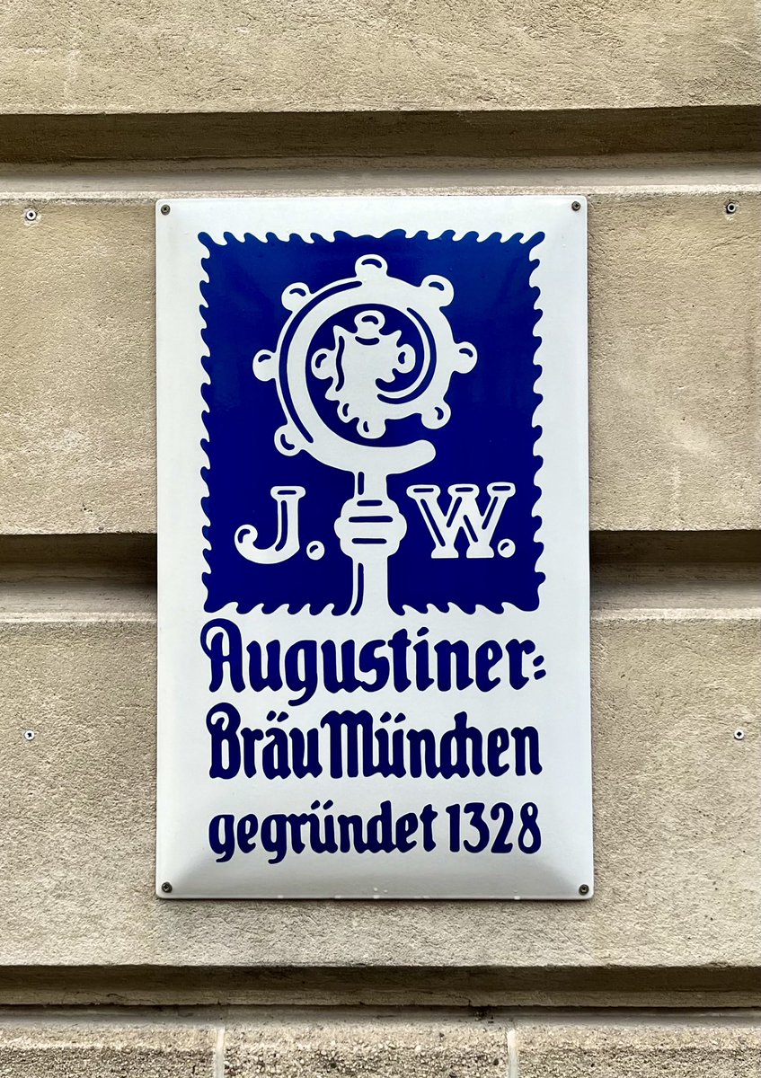 Prof. Erik Spiekermann tweet media