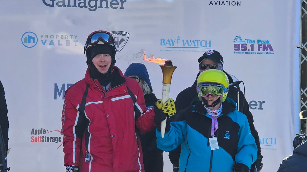 Enjoying a sunny &amp; funfilled day to support <a href="/SOOntario/">Special Olympics Ontario</a> &amp; <a href="/CollingwoodHosp/">CollingwoodGMHosp</a> at the <a href="/24hBlueMTN/">24hBLUEMTN</a> charity event. #CwoodOPP, OPP Colour Party &amp; CR Command help kick off the event &amp; participated in the opening ceremony. Teams will compete in a 24hr ski relay @ Blue Mountain resort ^tm