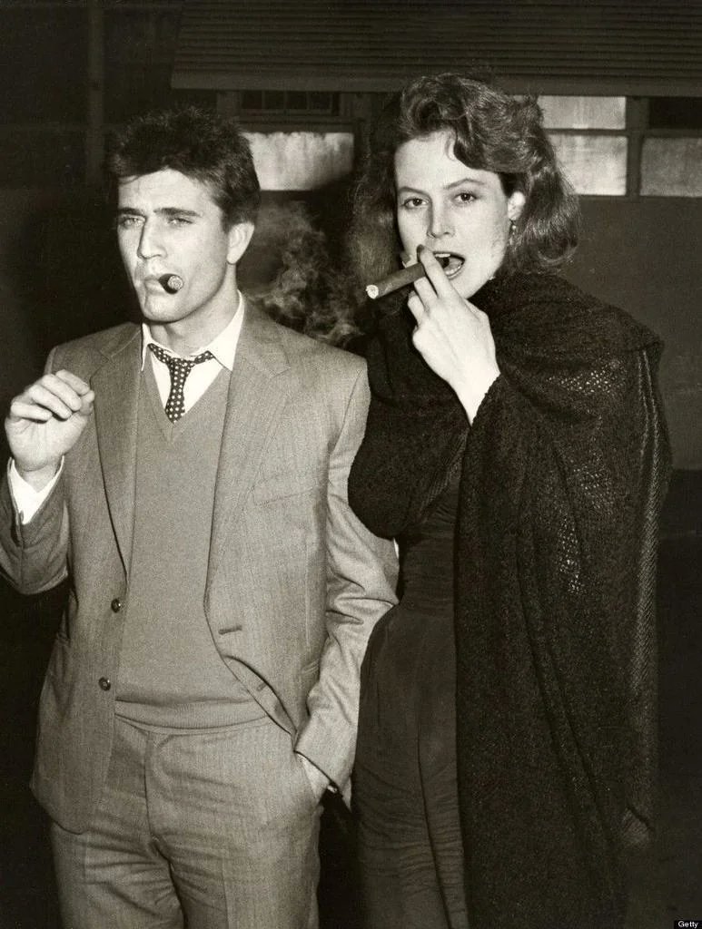 kittyjun's tweet photo. @awk_ashleigh Sigourney Weaver and Mel Gibson in 1982. ❤️ https://t.co/d7sPPkiEXB