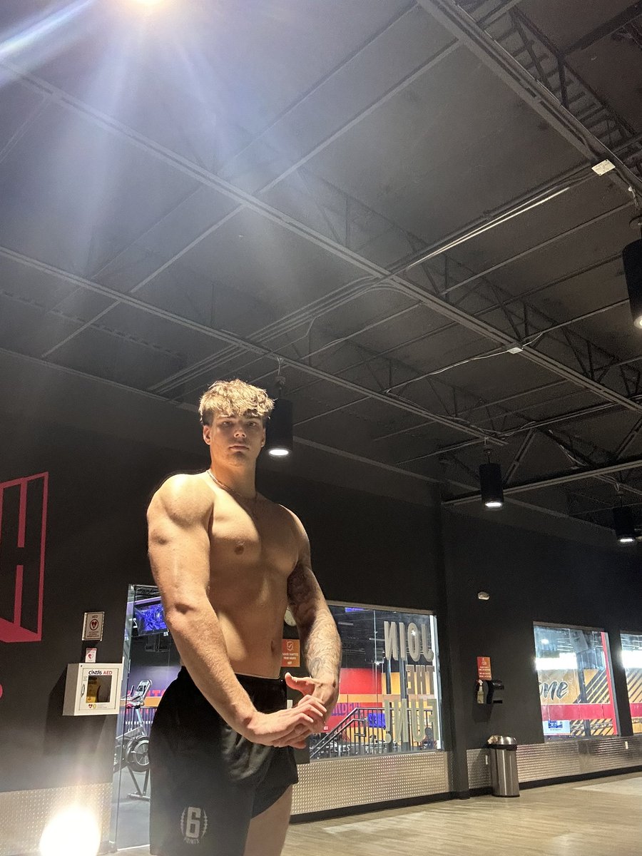 Dylan Burk (@dylanburk14) on Twitter photo I had a goal a year ago to get to 250โฆ One year later standing at 6โ7 263.4 while still running a 4.72 40. If you want it work for it. Still looking for a place to call home this fall Iโm willing to play Tight End or Dend! <a href="/CoachDanny10/">Danny Hernandez</a> <a href="/CoachCDeen/">Cameron Deen</a> <a href="/mtsacfootball/">Mt. SAC Football</a> <a href="/CoachMurray47/">Tyler Murray</a> I had a goal a year ago to get to 250โฆ One year later standing at 6โ7 263.4 while still running a 4.72 40. If you want it work for it. Still looking for a place to call home this fall Iโm willing to play Tight End or Dend! <a href="/CoachDanny10/">Danny Hernandez</a> <a href="/CoachCDeen/">Cameron Deen</a> <a href="/mtsacfootball/">Mt. SAC Football</a> <a href="/CoachMurray47/">Tyler Murray</a>