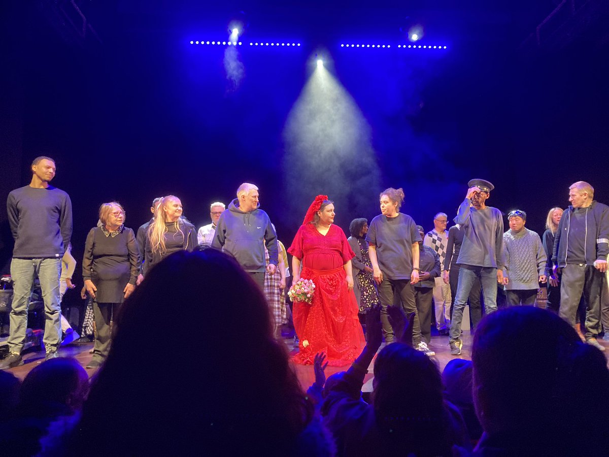 Incredible @ULtheatre show today @BelgradeTheatre - devised by the cast, everyone had a moment in the spotlight and shone brightly. One of the very best shows I’ve seen. Moving, authentic and a joy from start to finish 🤩