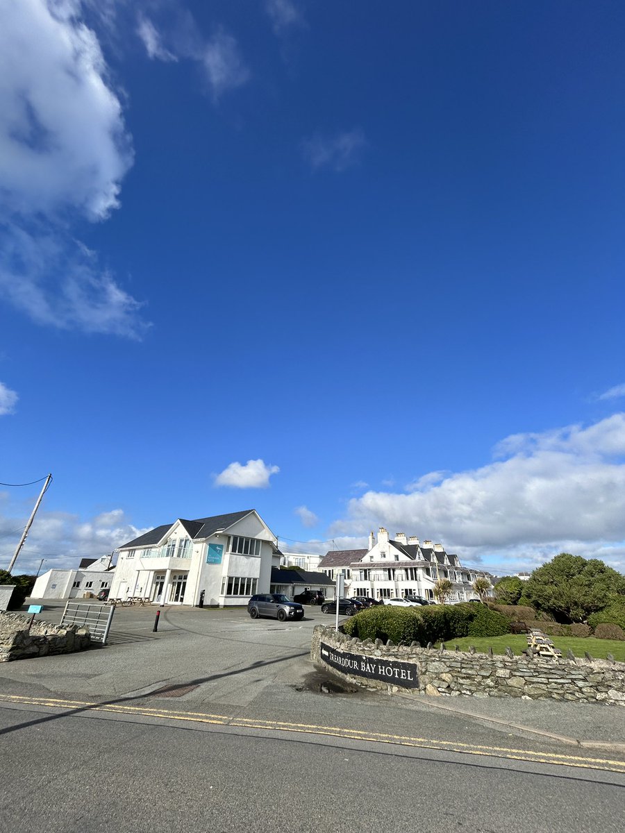 localdragons's tweet photo. Warm & sunny☀️ #TrearddurBay today! Thanks #thetrearddurbayhotel #oceansedgerestaurant_ #seashantycafe #scarlettsfishandchips #TheStoresRestaurant allowing us to leave our #handy #local #advertising #directories to pick up #YourLocalDragon #supporting #local #business #services https://t.co/7BnkLrXLRf