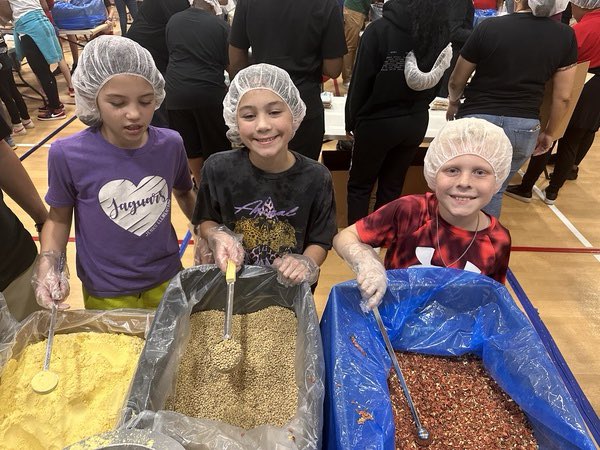 These <a href="/MJEjags/">Jenks Elementary</a> read deed run kiddos packed 5,760 meals that are headed to Bangladesh this morning at the feed the hunger packathon! Go Cade, Addison, Camden, Lila and Lennan! <a href="/MJE4thGrade/">MJE Fourth Grade</a> <a href="/MJEKinder/">MJE Kindergarten</a> <a href="/MJEFirstGrade/">MJE First Grade</a> <a href="/JenksPta/">Jenks PTA</a> #JenksRDR <a href="/katyisd/">Katy ISD</a>