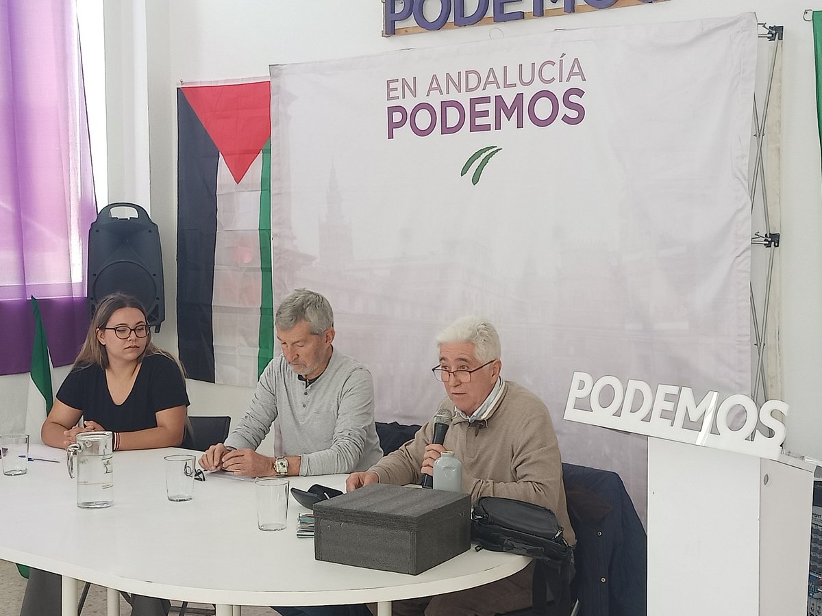 Hoy,  jornada de debate sobre "El papel de las Fuerzas Armadas y la Iglesia en la Transición", con <a href="/josenazval/">Jose A. Naz Valverde</a> y la militancia de <a href="/PodemosJerez/">Podemos Jerez</a>.
¡Un lujo!  💜💜💜
Atentos. Siguen jugando "su papel". Un papel importante.