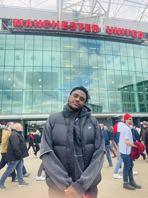 Manchester United not giving us the results we hoped for 😞 

Trey must be regretting why he left Lagos state Nigeria to watch Hojlund, Rashford and Garnacho ball at Old Trafford 😭 

#MUNFUL