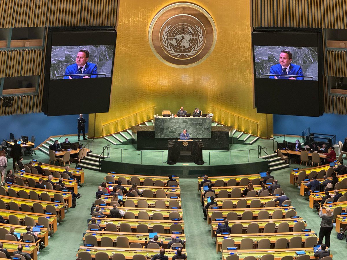 Deputy Prime Minister @Xavier_Bettel addressed the @UN General Assembly and the Security Council to underline #Luxembourg’s unwavering support for #Ukraine and its people 2 years after the launch of Russia’s full-scale war of aggression #24Feb2022 We #StandWithUkraine 🇺🇦🇱🇺