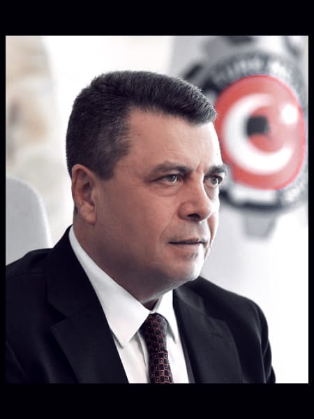 TÜRK-İŞ’te birlikte mesai yapmaktan onur duyduğum, ülkemiz sendikal hareketine kattıklarından hep örnek aldığım, değerli dostum, yol arkadaşım, ağabeyim TÜRK-İŞ Genel Başkan Yardımcısı, Türk Metal Sendikamızın çok değerli Genel Başkanı, Pevrul Kavlak'ı kaybetmenin derin üzüntüsü